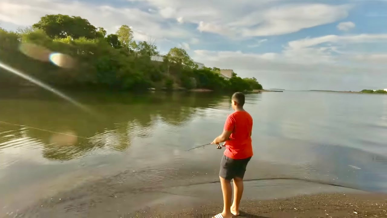 cycling mauritius beach 4K sable noir port louis people fishing