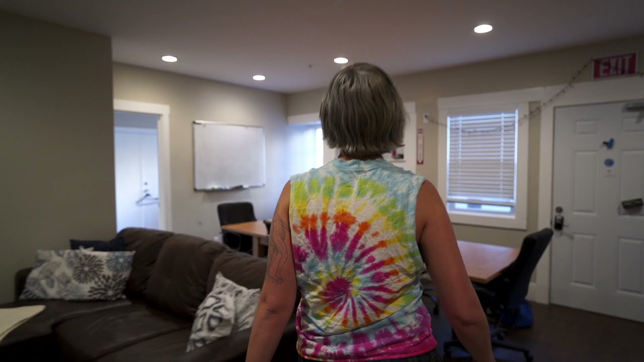 UC Berkeley Off-Campus House Tour at 1770 La Loma