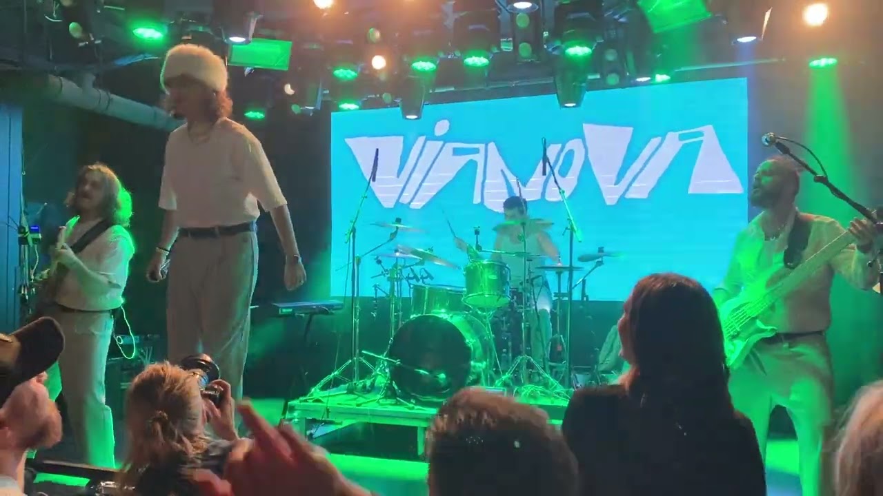 Vianova - Squier Talk (Live @ Helsinki/On the Rocks, 19.9.2025)