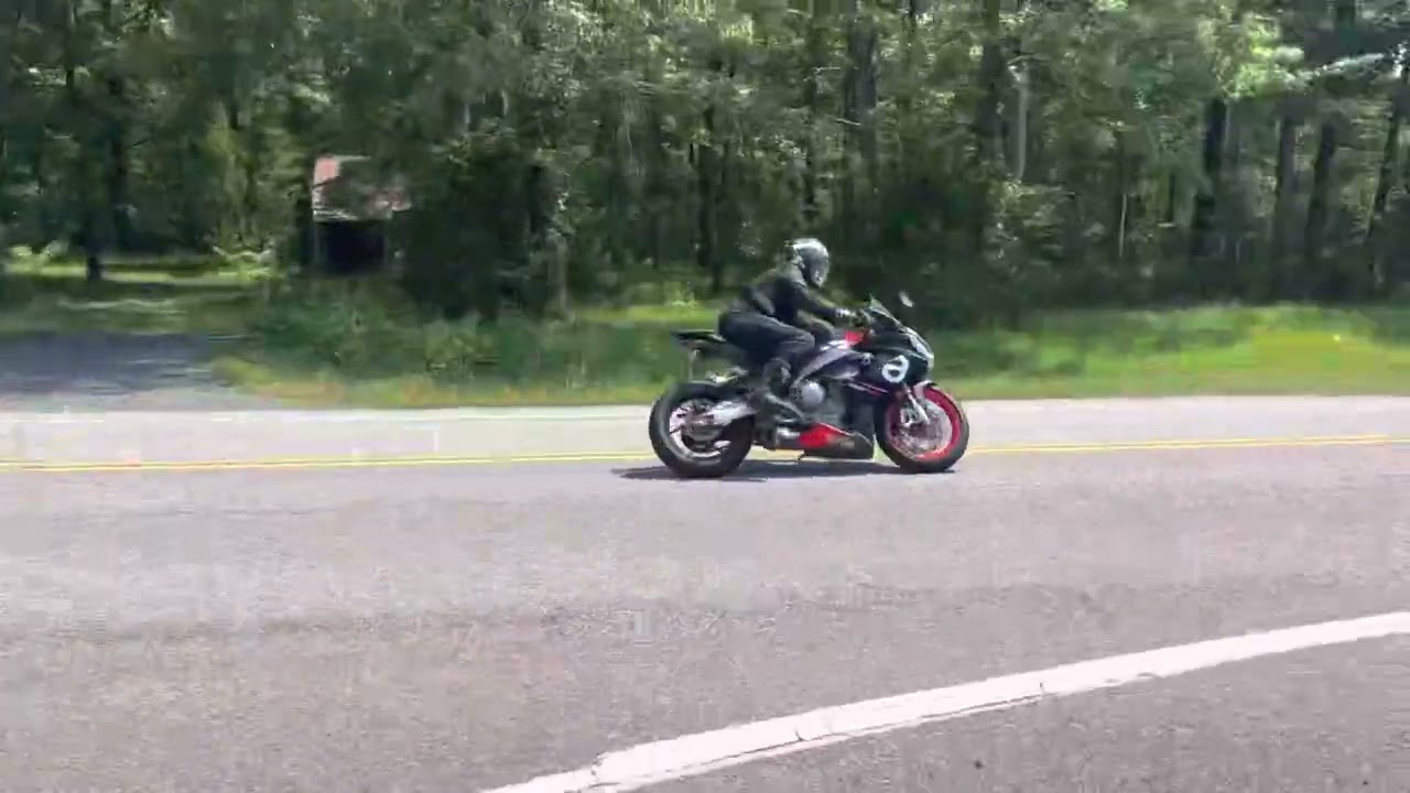 Aprilia RS660 with MIVV Delta Race, Aprilia Race ECU, and GP Shift