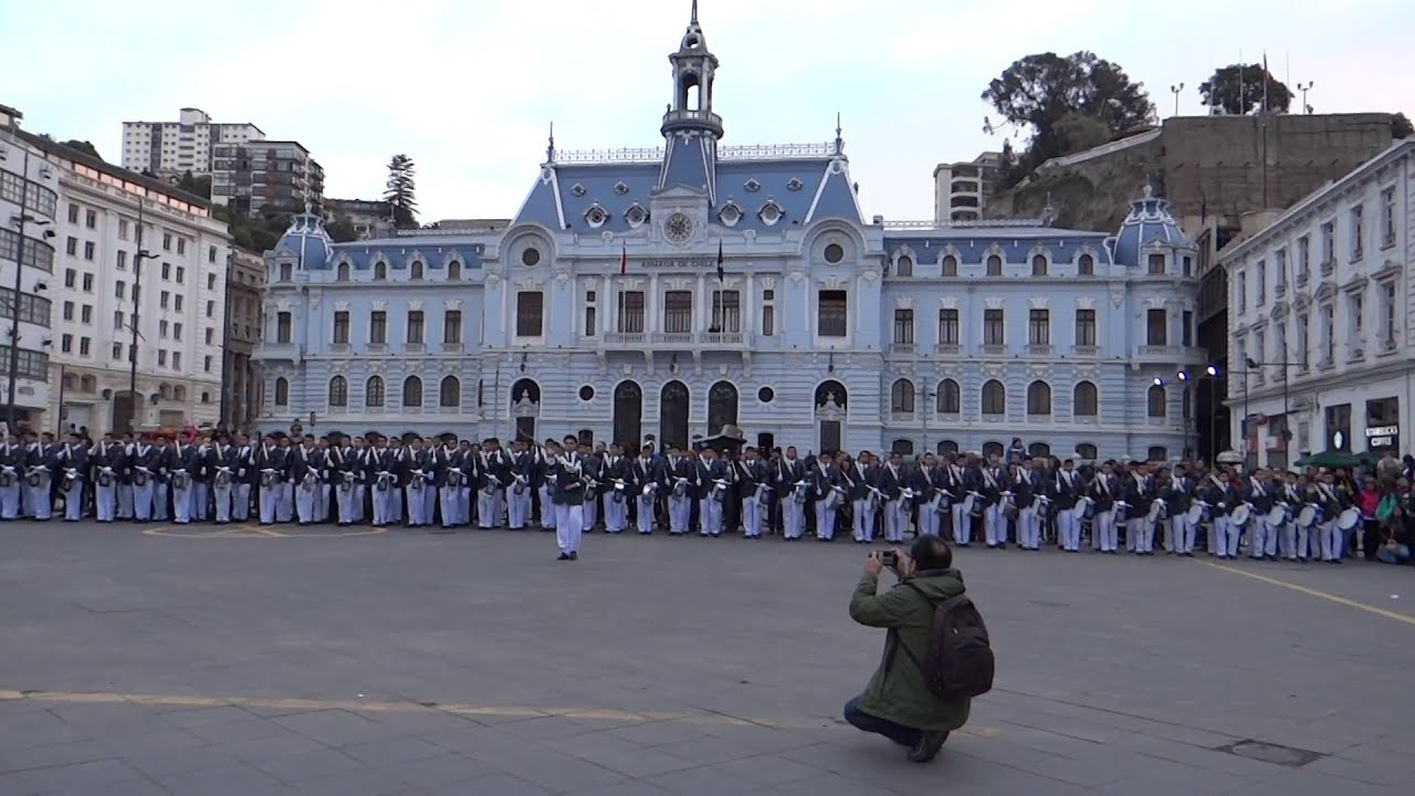 Desfile Colegio Salesiano Valparaiso 2016 (Encajonamiento)