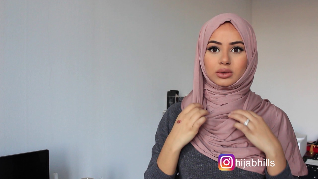 Easy Hijab Tutorial using Jersey Scarves! Winter proof!