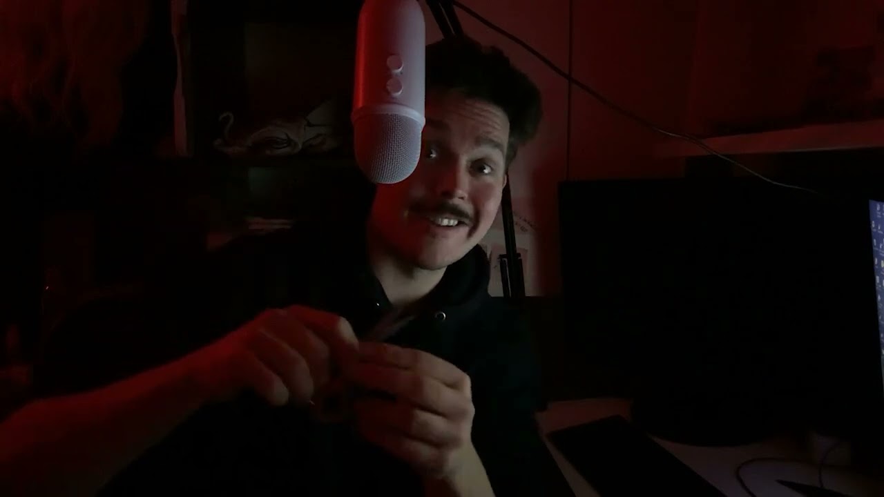 SUOMI ASMR - Yllättävä paluu! (Kuiskintaa, puhumista, trigger-ääniä)