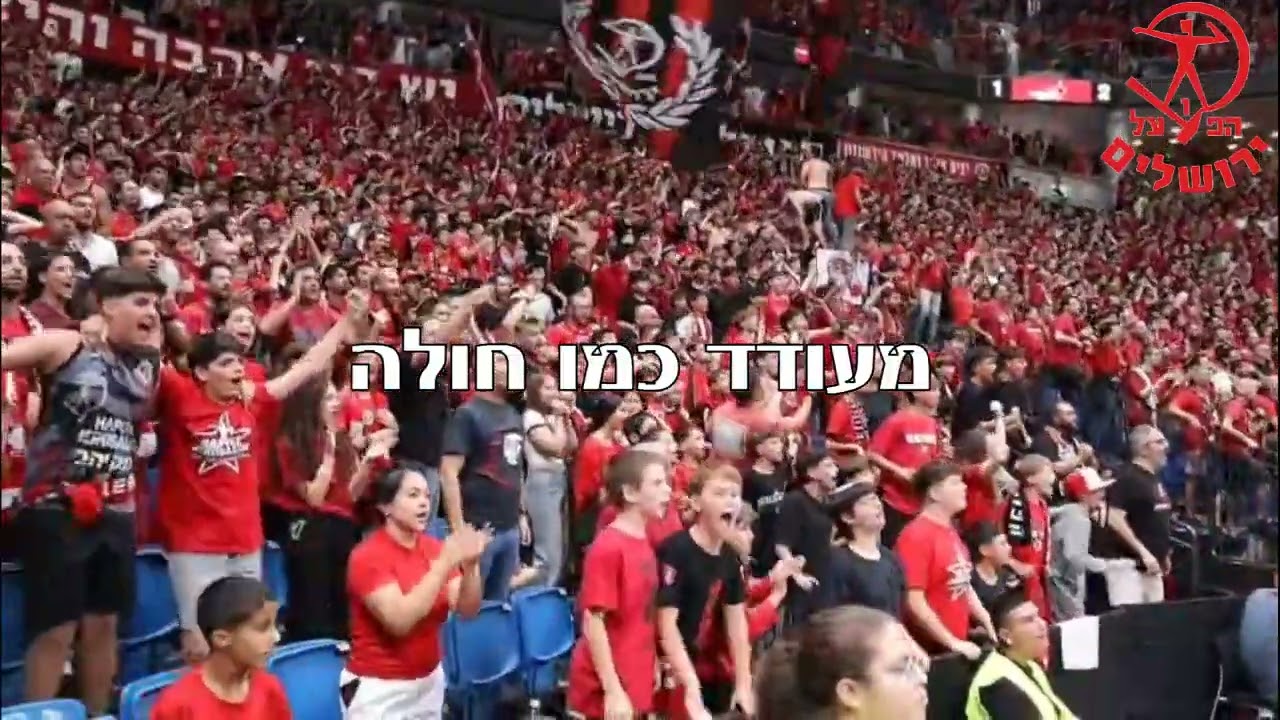 יושב סופר את הדקות