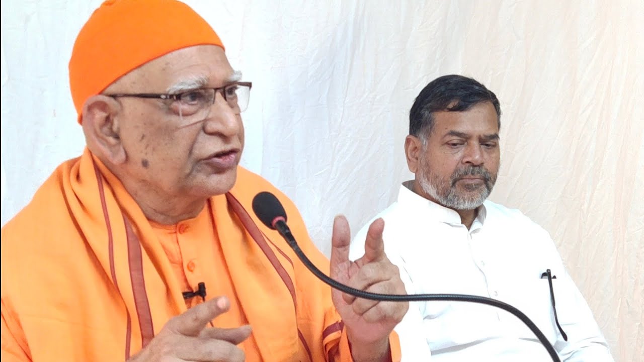 Interaction with Catholic Priests by Swami Vishwatmananda...