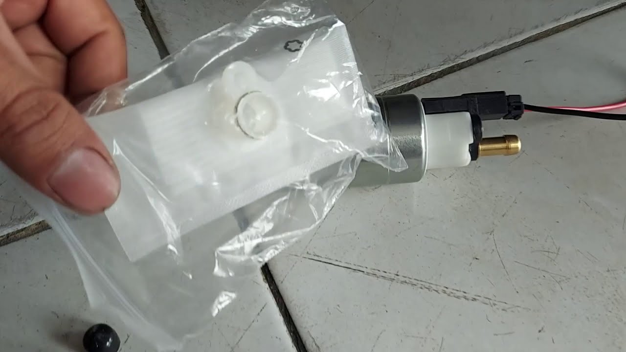como cambiar el repuesto de la bomba de gasolina ford ka, curier