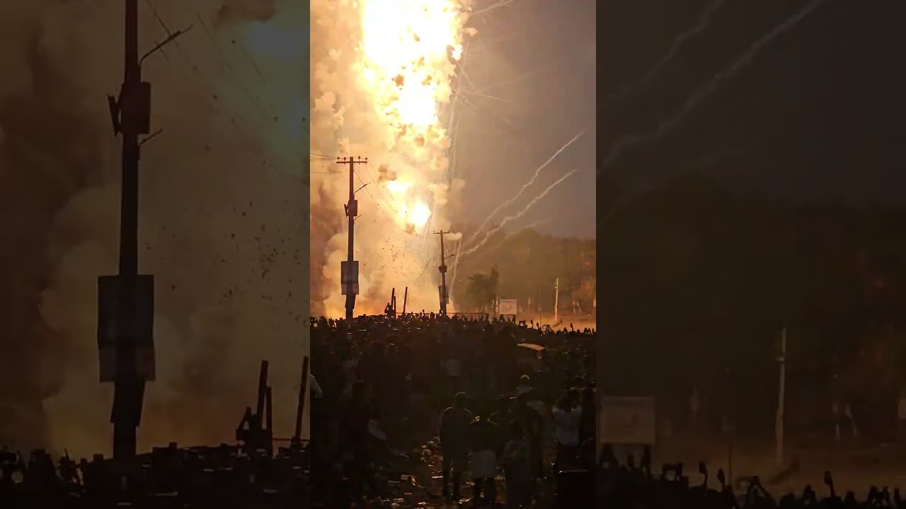 Nenmara fireworks 🎆  #fireworks #temple #nenmaravela #nenmara