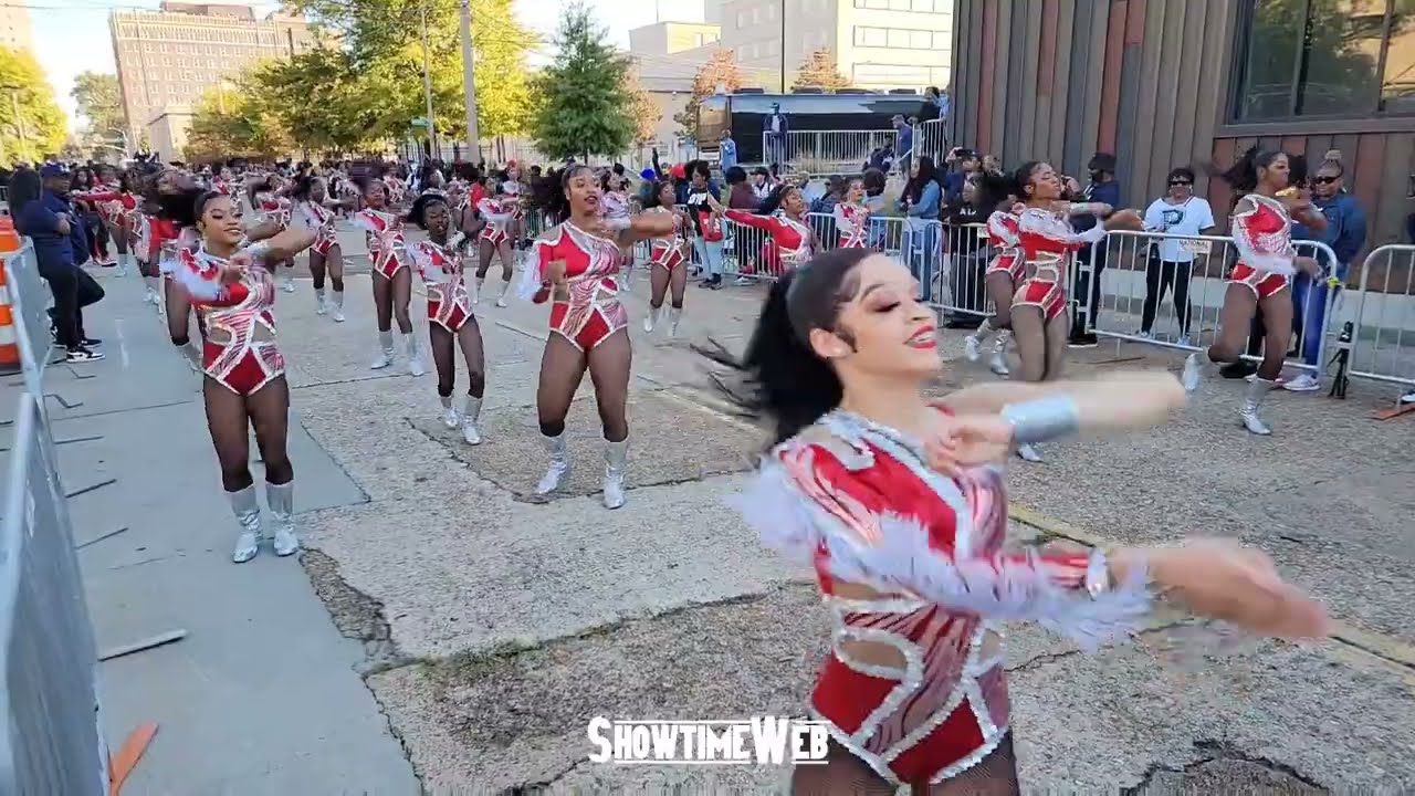 DD4L at JSU Homecoming Parade