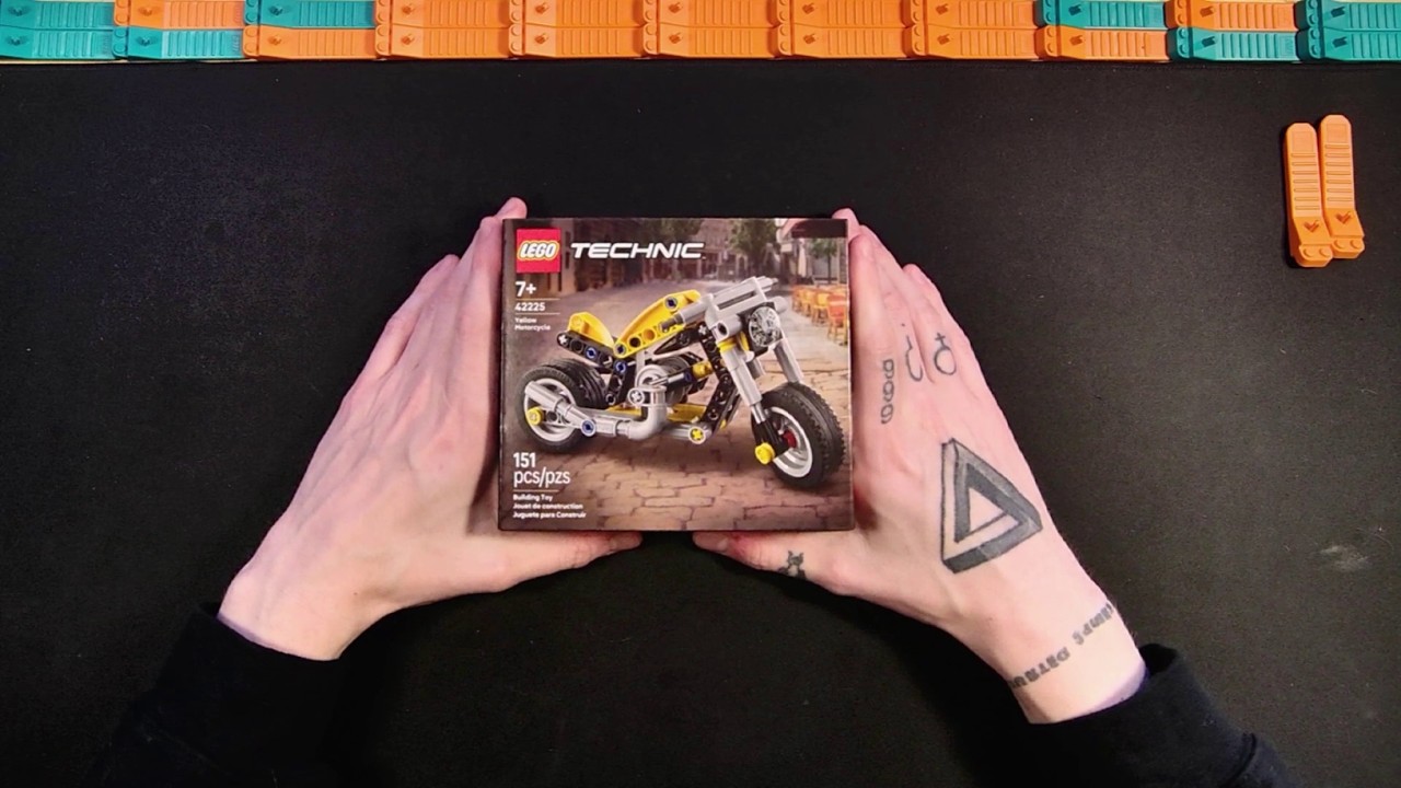 LEGO Technic Желтый мотоцикл 42225: сборка и обзор! Ранний обзор небольшого набора!