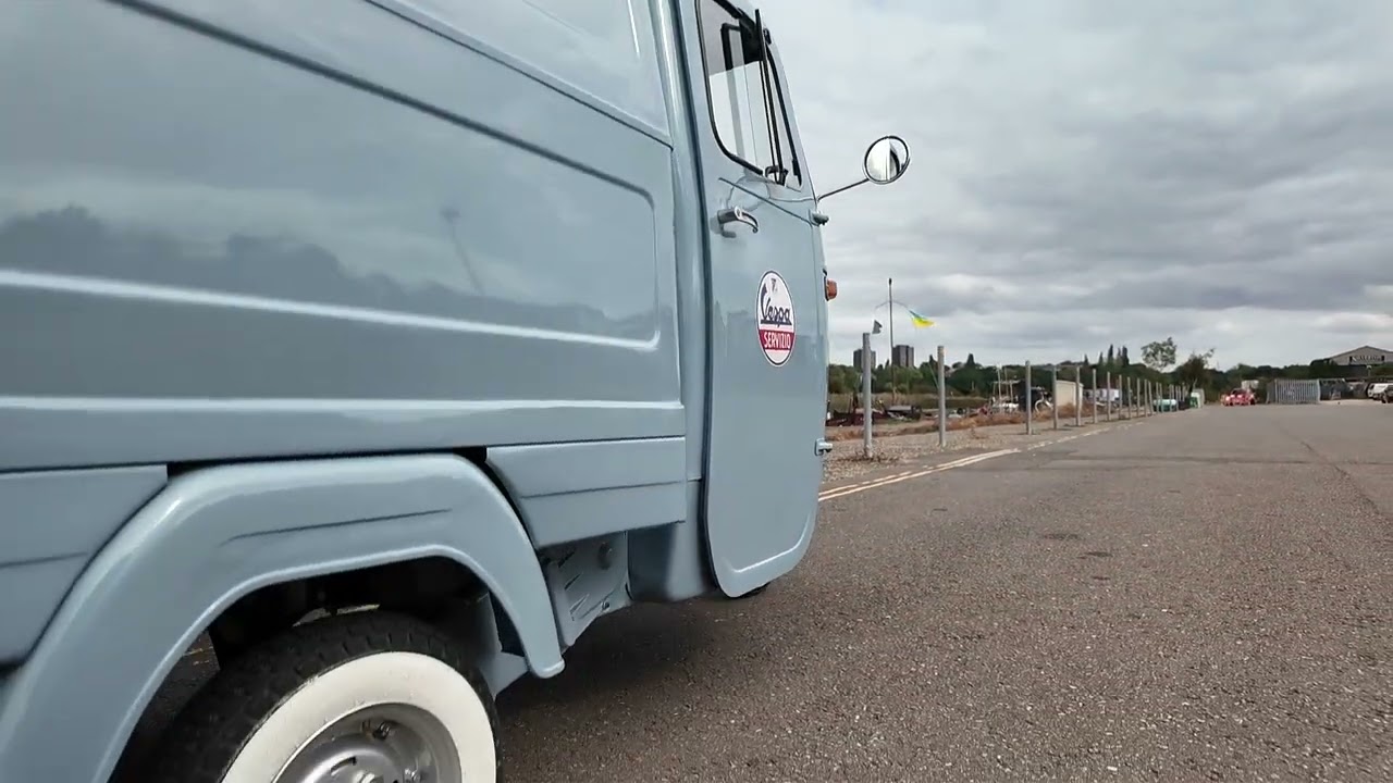 1966 Piaggio Ape AD1T 500 175cc - Exterior review