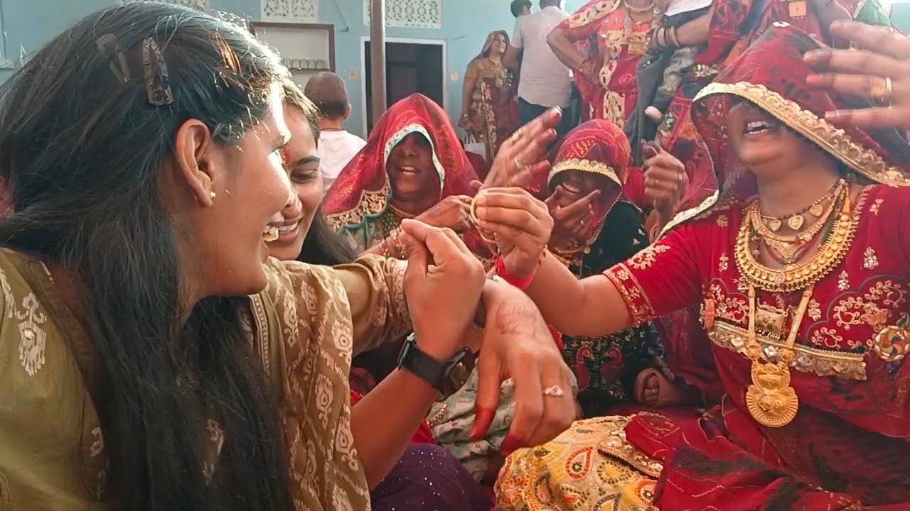 मां थारी एक कसर की बात जवाई थारो कालो रहगो ये।एसा गीत सुनकर जवाई जी के होस उठें