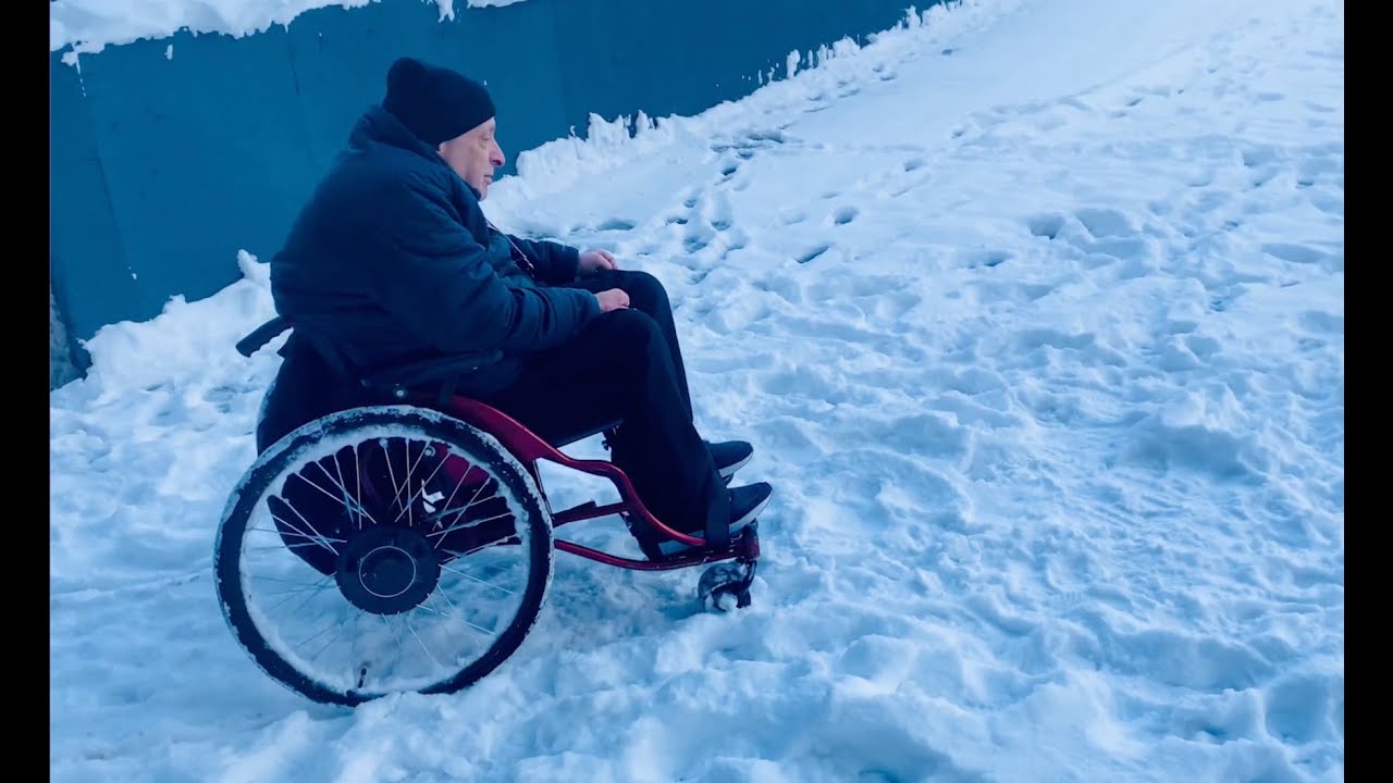Electric Roughrider wheelchair in snow / ელექტრო ეტლი თოვლში #wheelchair #electricwheelchair