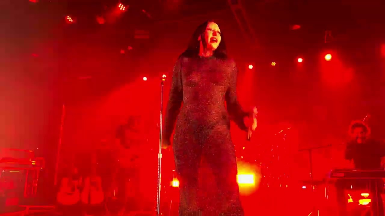 Again - Noah Cyrus 2023 Live Columbia SC