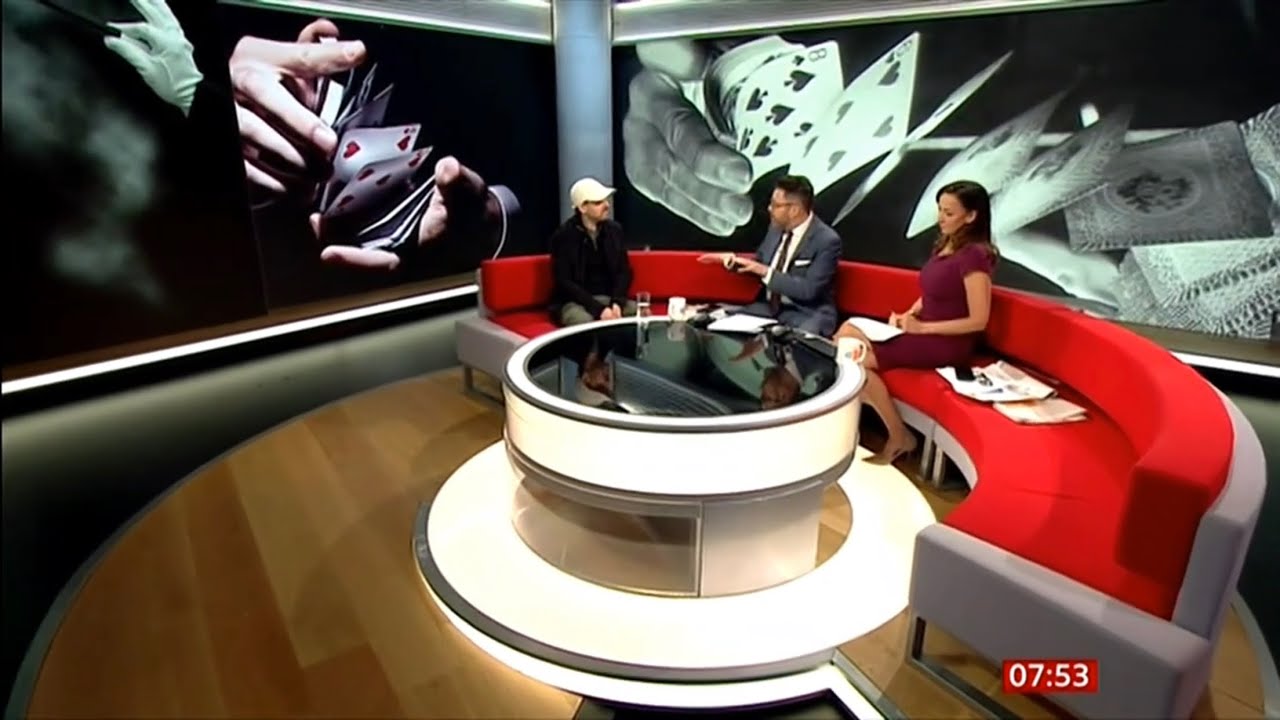 BBC Breakfast: Стивен Фрейн, ранее известный как Динамо, взялся за старое.