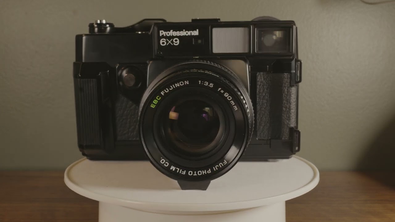 Is The Fuji GW690 Medium Format Rangefinder Just a Texas-sized Leica M3?