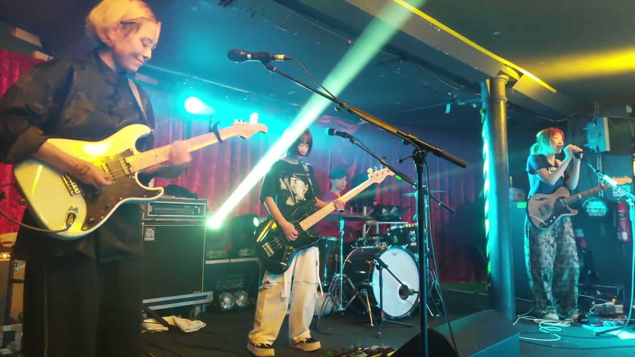 potage - tricot Live @ The Academy Dublin Ireland 13/11/23