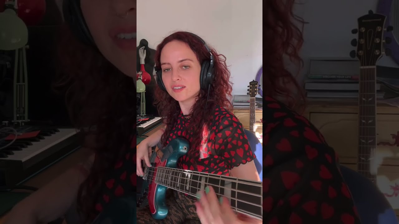 Smile - Ed Motta [bass]