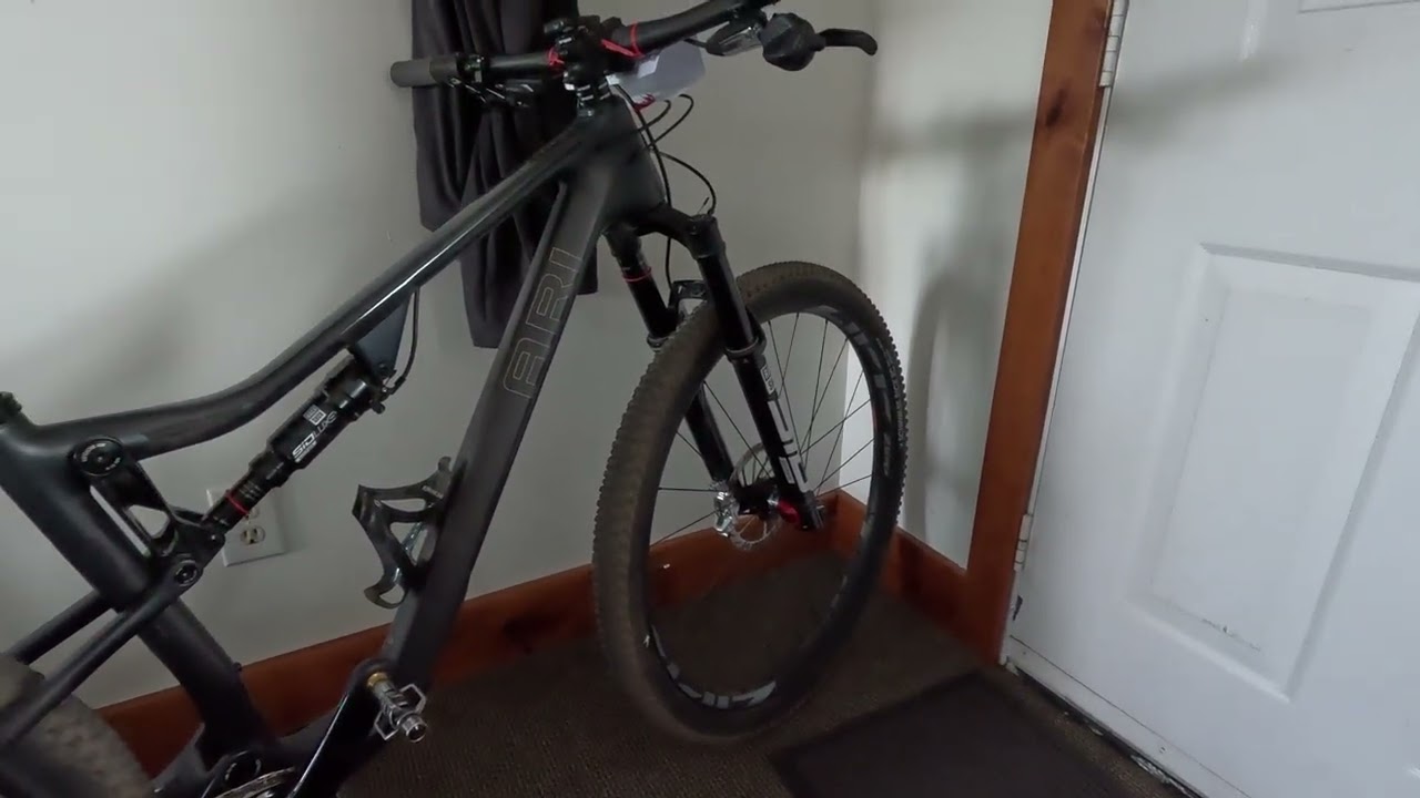 Ari bikes Signal Peak Team build 2025 initial impressions and review