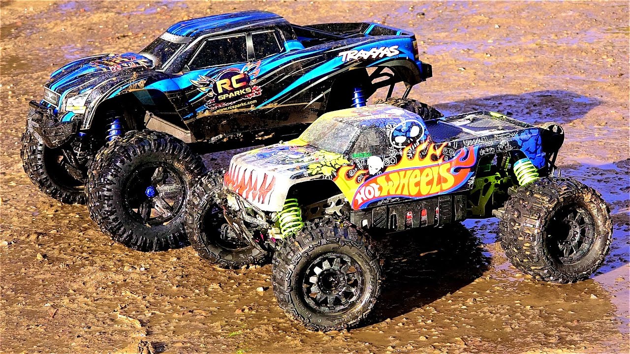 RC ADVENTURES - TRAXXAS X-MAXX vs HPi SAVAGE FLUX XL HOT WHEELS 4x4 Monster Truck Madness