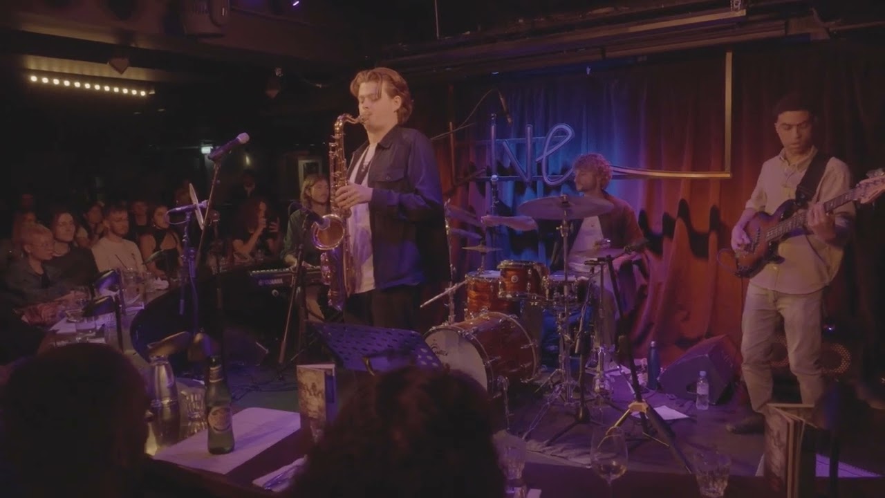 Queenstown Collective - Live At Pizza Express (Part 1)