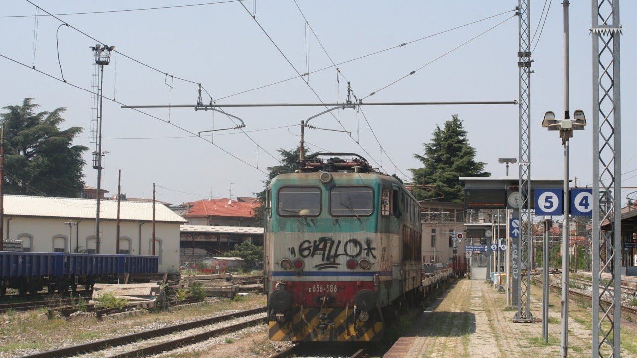 Il recupero della E656 586 a Seregno