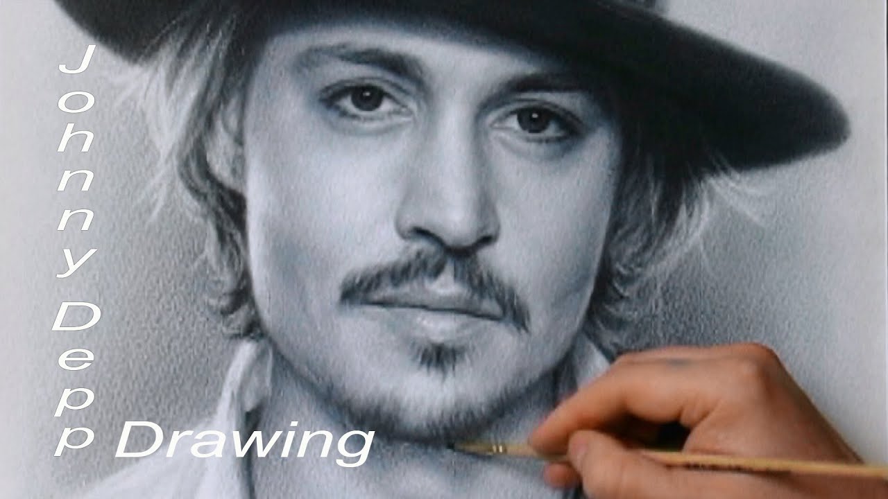 Drawing a portrait of Johnny Depp by Dry brush technique in real time.