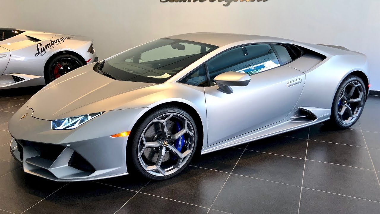 Обзорная экскурсия по Lamborghini Huracan EVO 2020 года + холодный запуск и обороты! (Покраска за...