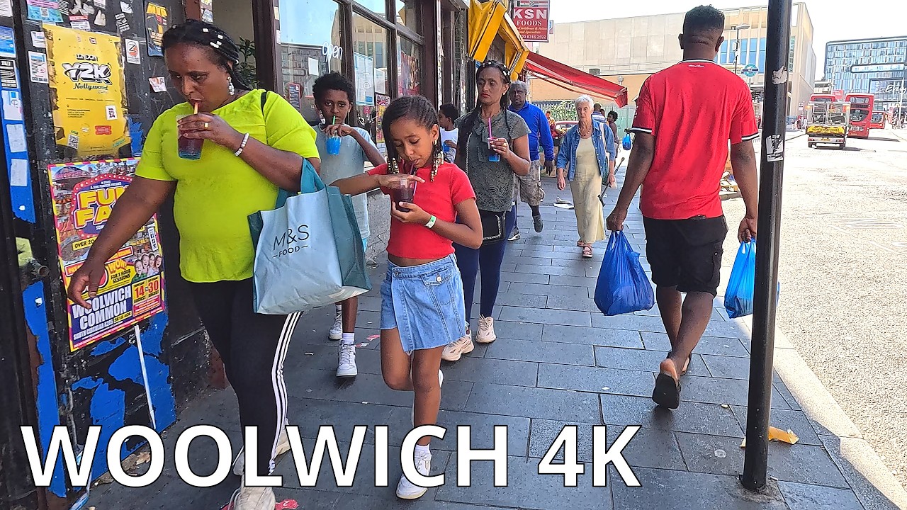 WOOLWICH, Town Centre Walk, Sunny Sunday in August / London SE18 – N113 [4K]