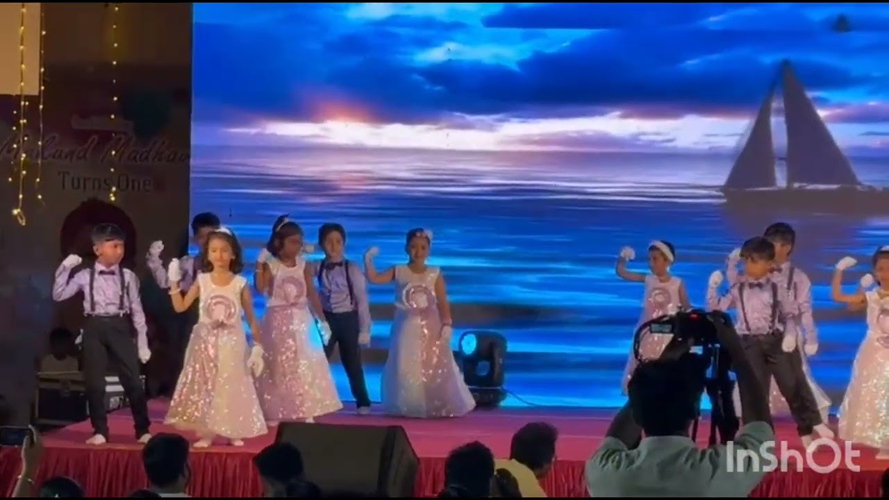 Laashu papa dance in her school 🎒🏫 Annual day celebration 🥳🎉