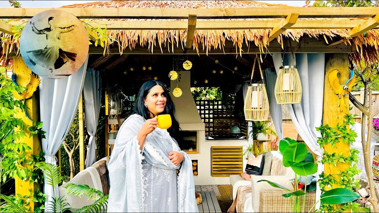 Sana Gives in-depth Tour On Gazebo | Malang Log Official