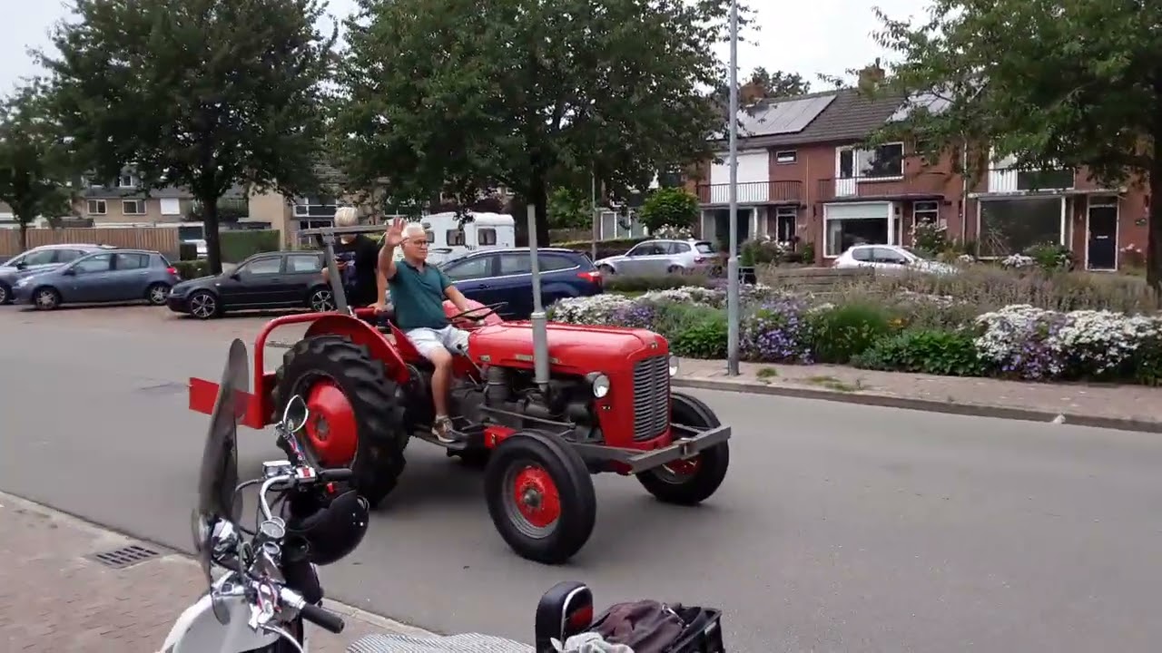 tracktorparade oogstfeest 2023 ERMELO  dirkstaalweg