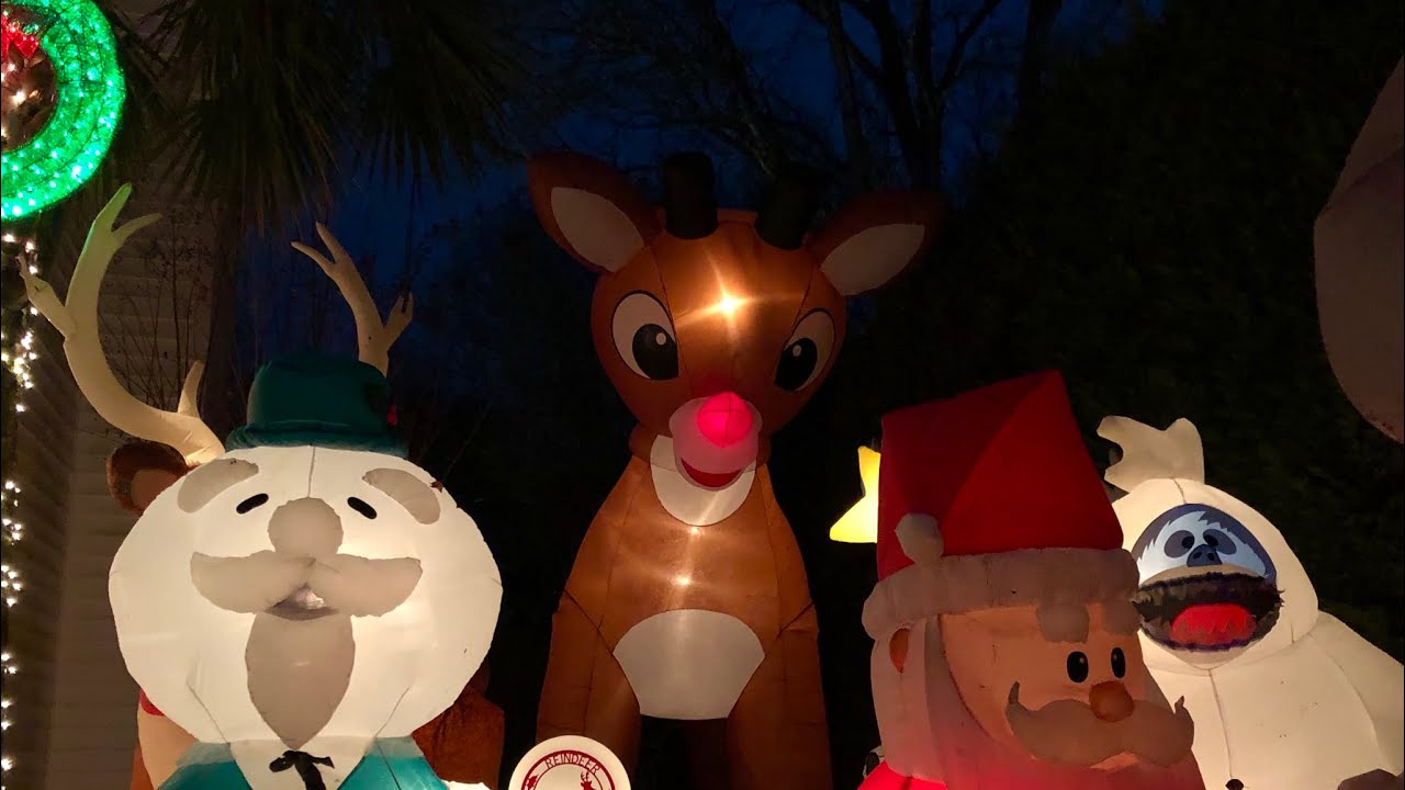 Christmas Display 2021 Nighttime Christmas inflatable display 2021