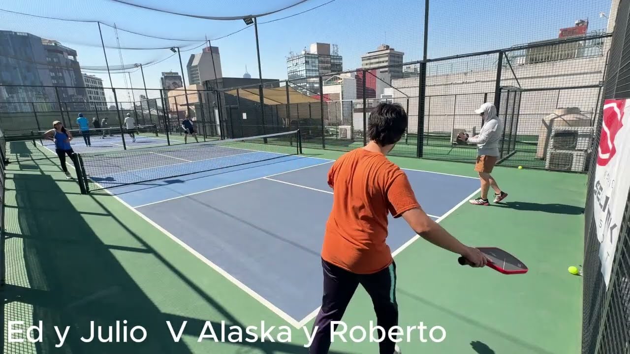 8.2.26 - Pickleball Condesa - Ed y Julio v Alaska y Roberto