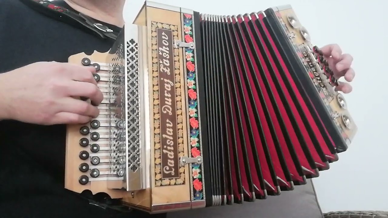 Martin Čerňanský - Červená sukýnka, heligónka L. Duraj
