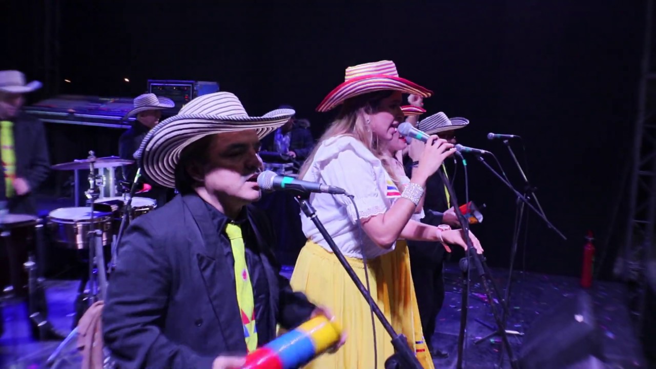 SONORA DINAMITA Café con Ron, Las velas encendidas, Se me perdió la cadenita, Mi Cucú