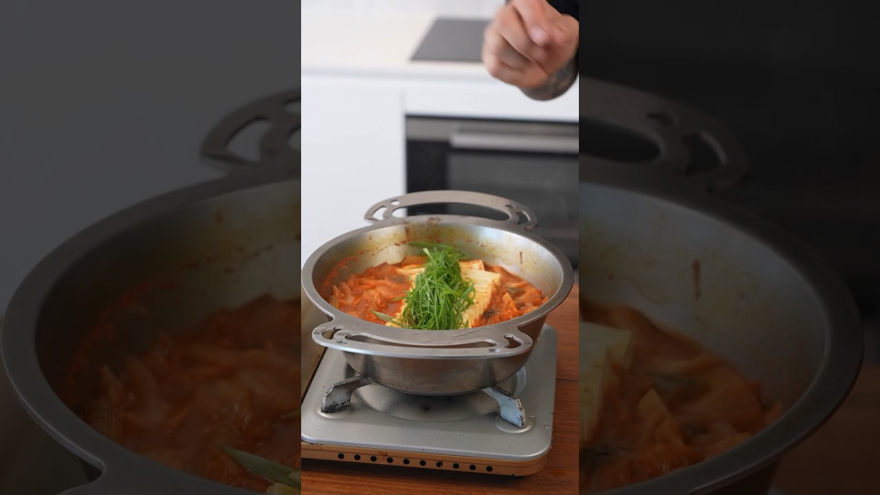 Kimchi-jjigae