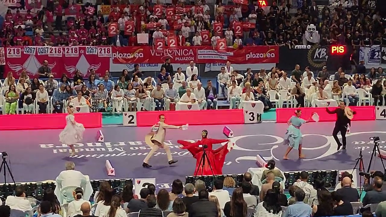 TERCERA FINAL CATEGORÍA ADULTO MUNDIAL 2025 / Julio Callacná y Daniela Ferrero