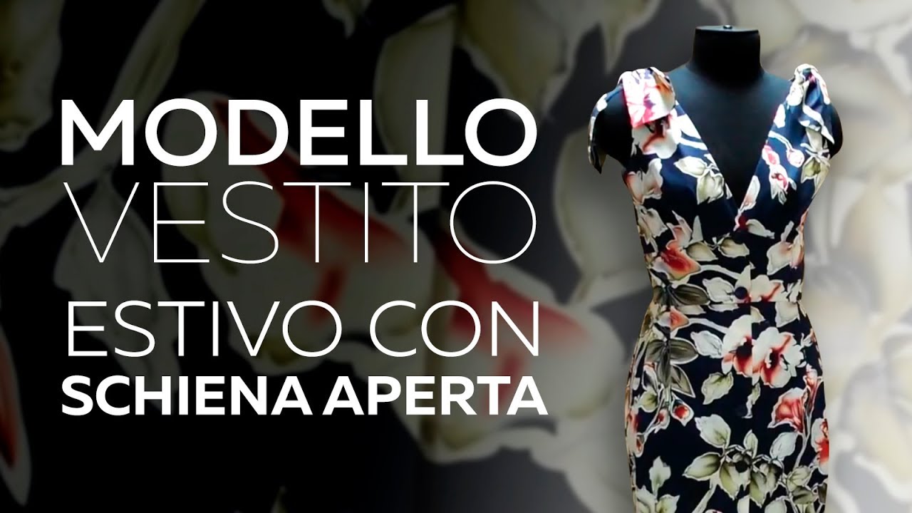 Modello vestito estivo con schiena scoperta.