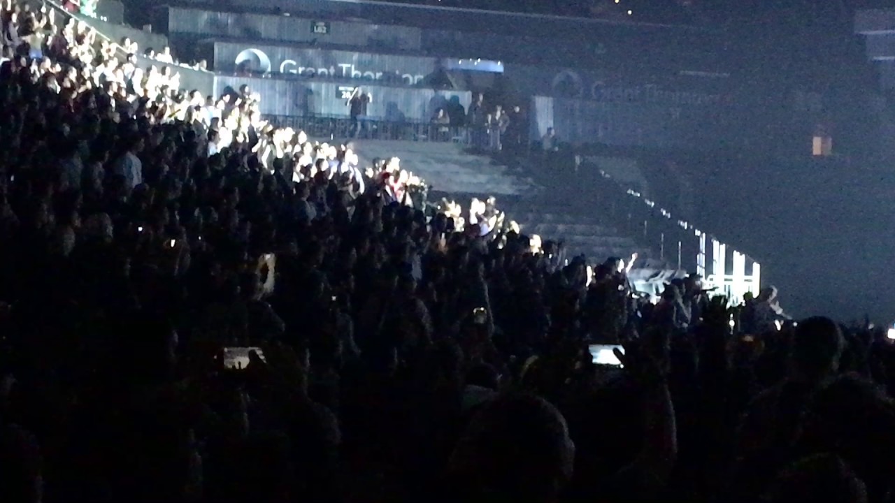 Sia - The Greatest - Live at Barclays Center, Brooklyn