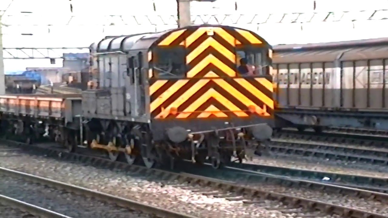 BESCOT STATION DEPOT YARD SALTLEY DEPOT MIXED TRAINS 21/04/1994