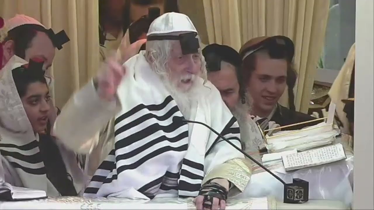 שידור חי - פורים - תפילת שחרית - קריאת המגילה - שירה ושיעור עם הצדיק הרב ברלנד יום ג' 04/03/26