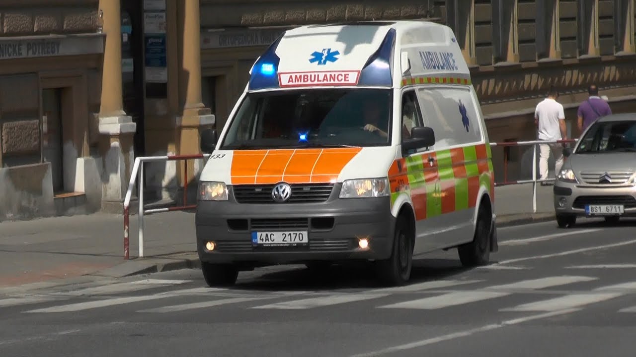 Prague Ambulance 133 Medical Assistance s.r.o. responding code 3 (2x)