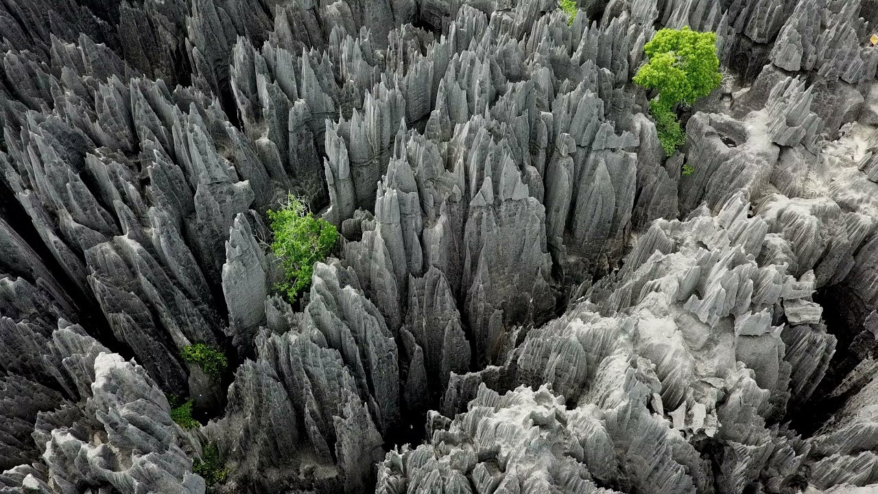 Madagascar : Flying over the Tsingy