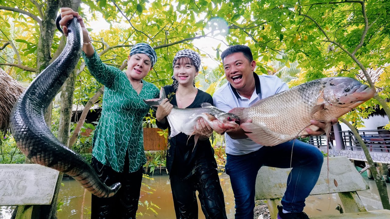 Exciting Mekong Delta Experience - Enjoy Specialty Dishes: Fermented Fish Hotpot, Snake, Giant Fish
