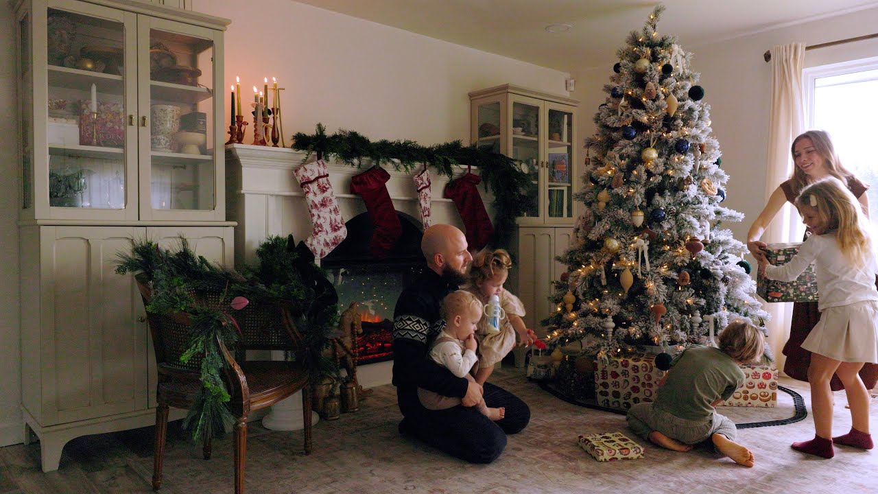 Quiet Christmas at Home as a family of 6 | Simple Traditions & Decor, Mantel project