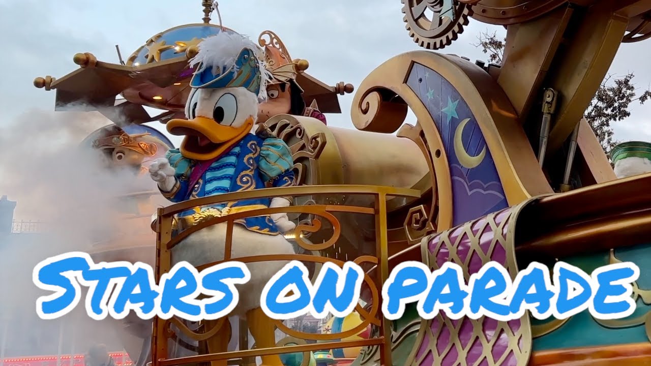 DISNEY STARS ON PARADE 2022 - Disneyland Paris