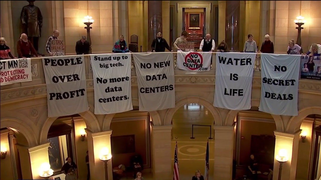 New legislation to temporarily stop new data centers