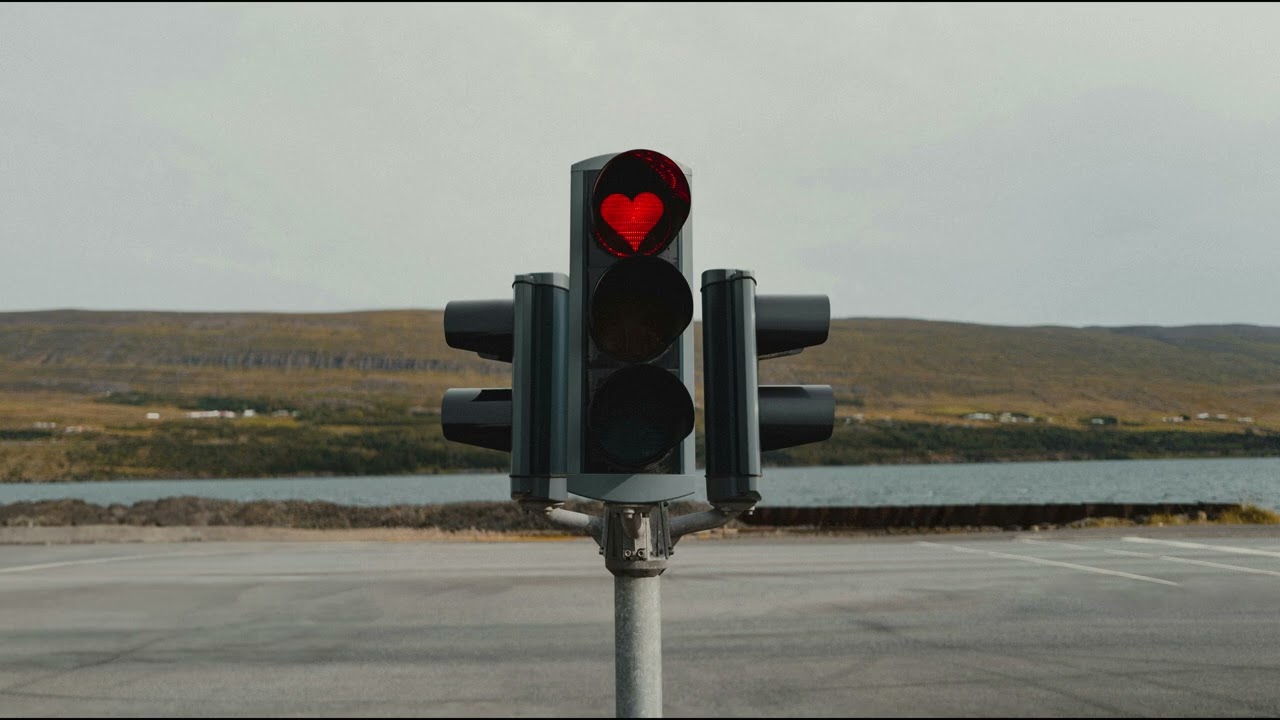 Satoshi Tomiie - Love In Traffic (Sistersweet Unofficial remix)