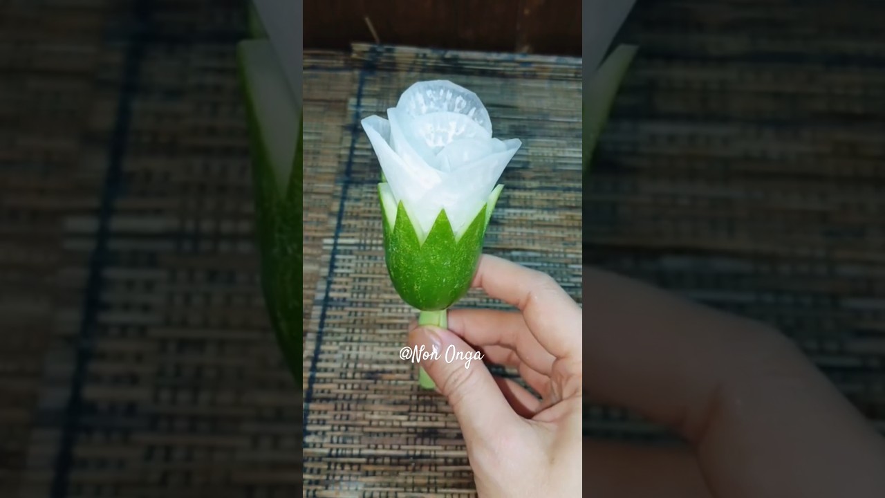 Garnish mawar timun dan lobak #shortvideo #garnishing #garnish #garnish #carrott