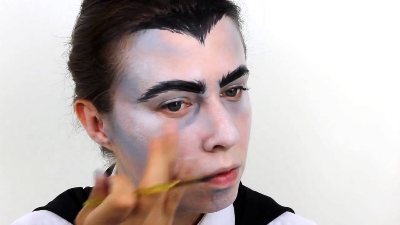 Halloween Vampire Dracula Face Paint Tutorial   Snazaroo